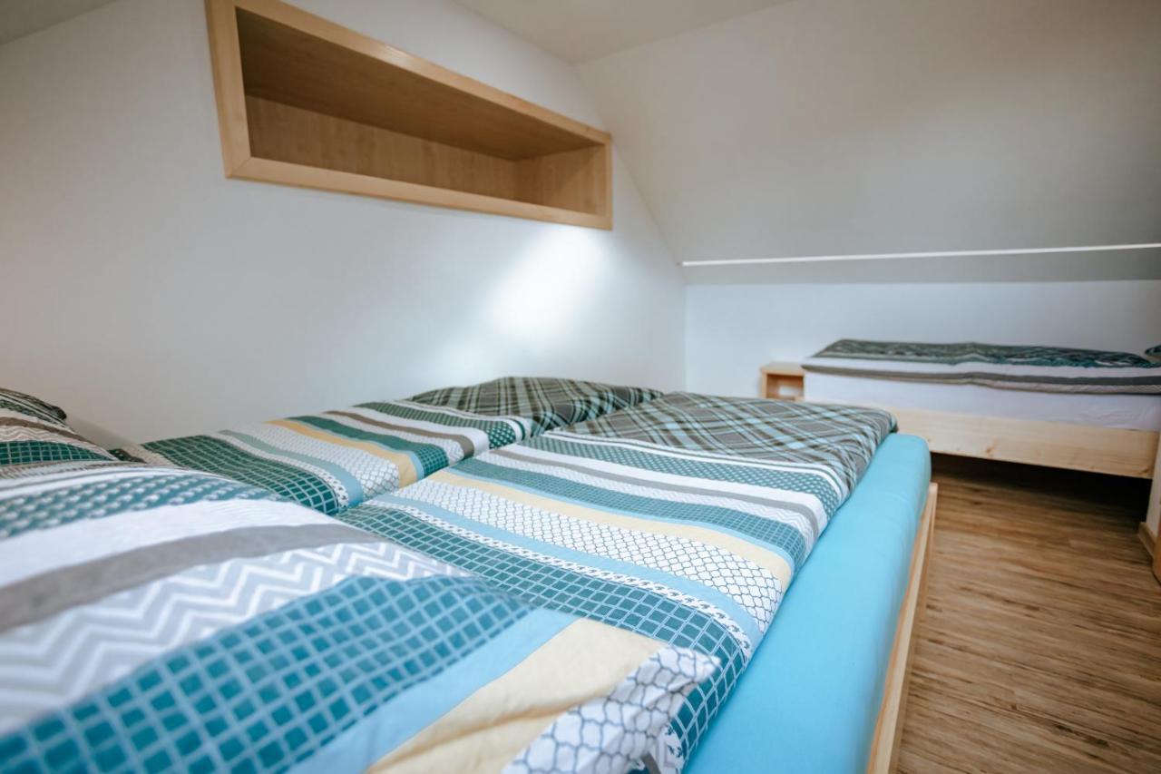 Apartments Cenda Zelezniki Eksteriør bilde
